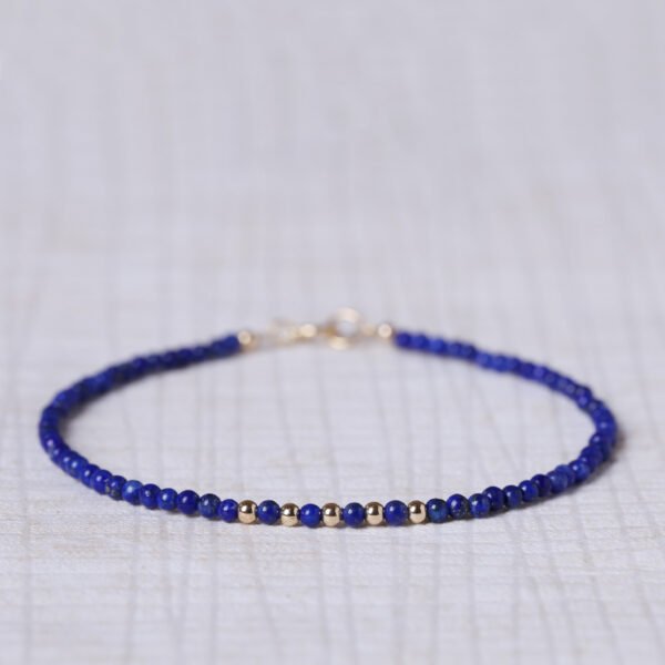 Fine 2mm natural lapis lazuli bracelet for women; original design by ins; small crystal for best friends.